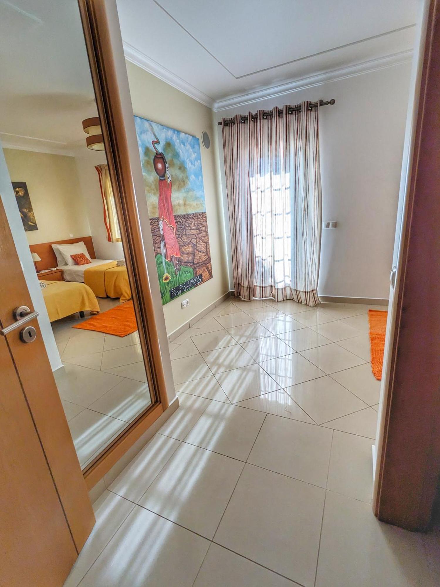 Farm Village- Townhouse 2 Mins From Old Town Albufeira Eksteriør billede