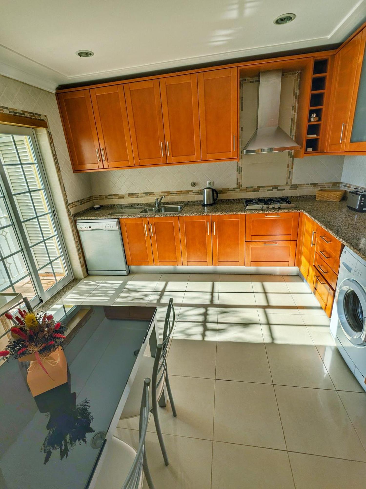 Farm Village- Townhouse 2 Mins From Old Town Albufeira Eksteriør billede