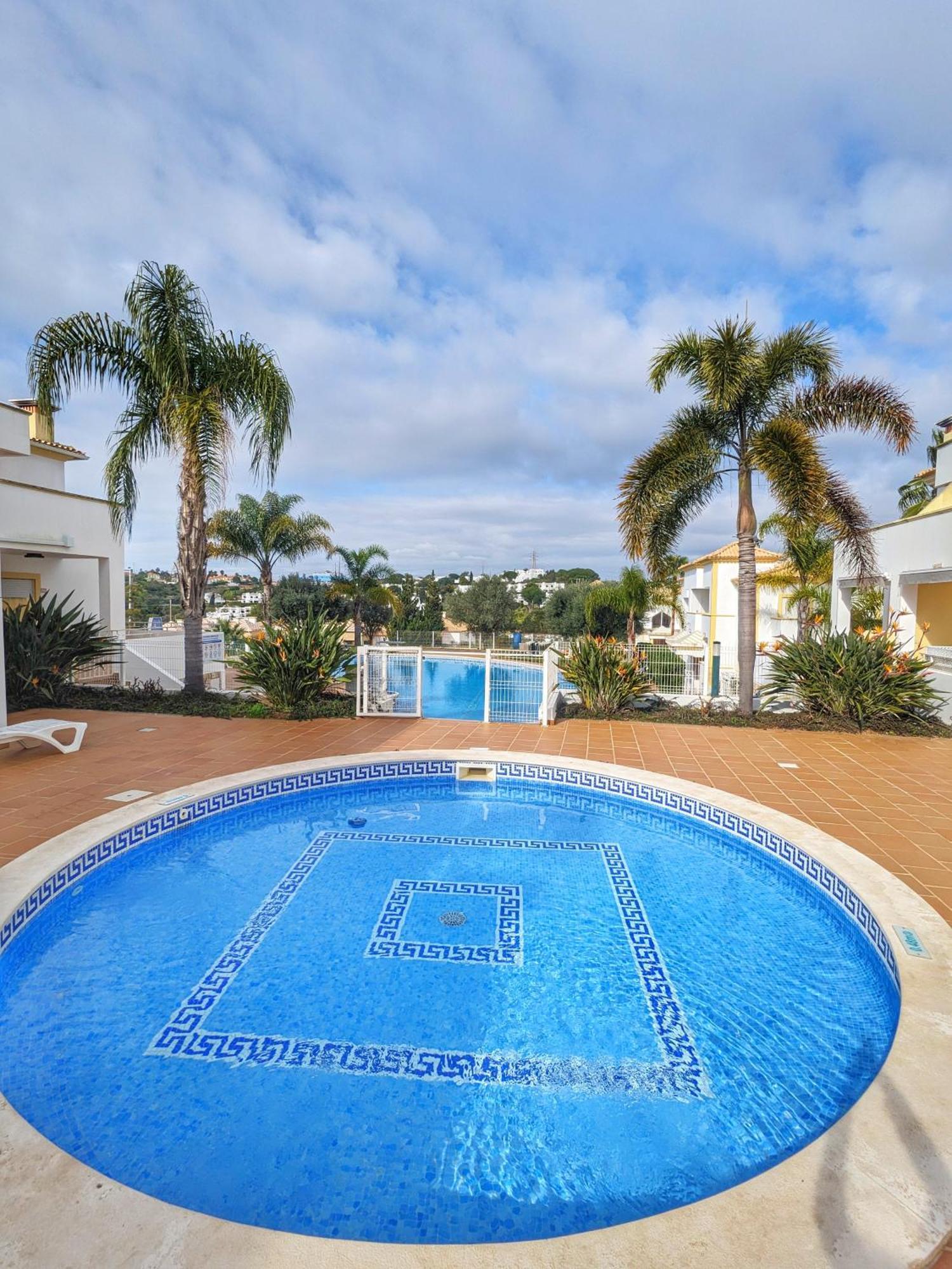 Farm Village- Townhouse 2 Mins From Old Town Albufeira Eksteriør billede